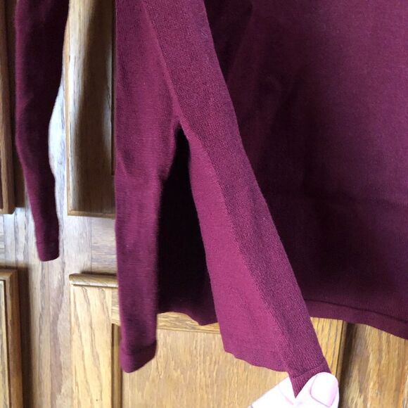 Silence + Noise Oversized Lace Up Long Sleeve V-Neck Sweater Red - S - Picture 7 of 14